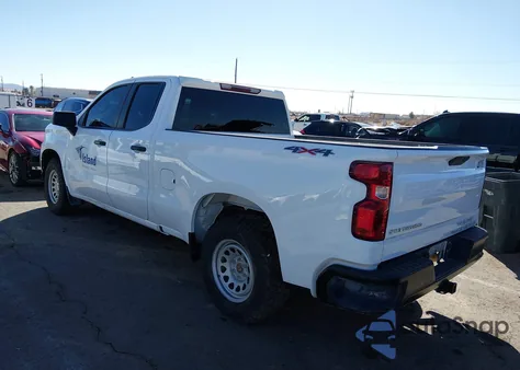 2021 Chevrolet Silverado 1500 4Wd Standard Bed Wt z USA, uszkodzony, nr VIN 1GCRYAEF7MZ324020